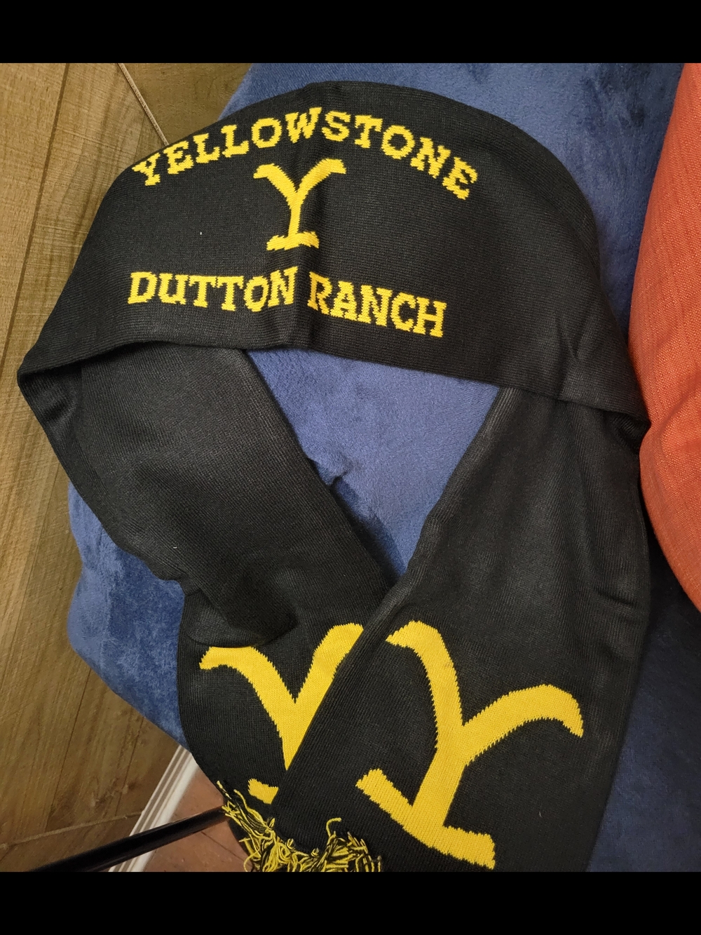 Yellowstone Dutton Ranch Logo Scarf - Black & Yellow